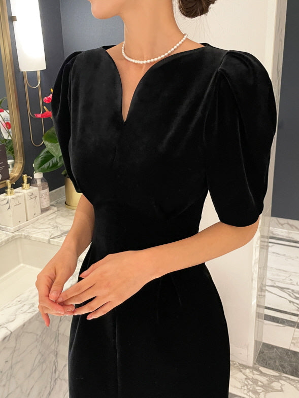 エレガントベルベット・パフスリーブミディドレス