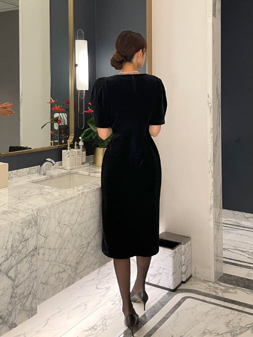 エレガントベルベット・パフスリーブミディドレス