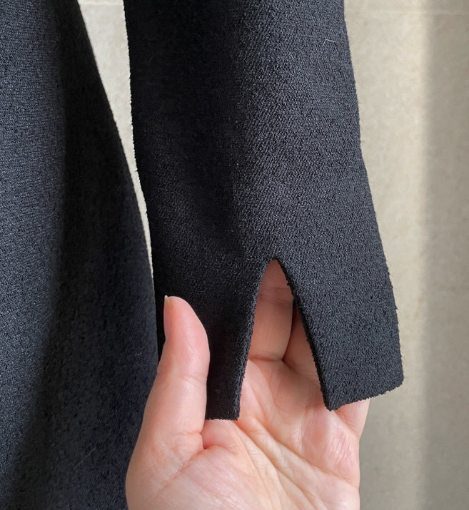 ブラックタイネック配色フレアドレス