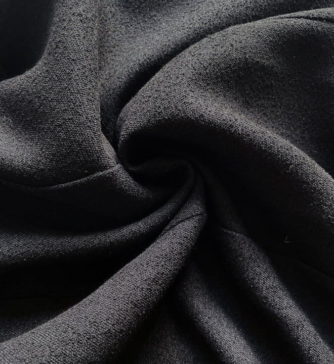 ブラックタイネック配色フレアドレス